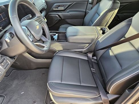 New 2026 Chevrolet Silverado EV LT image 9