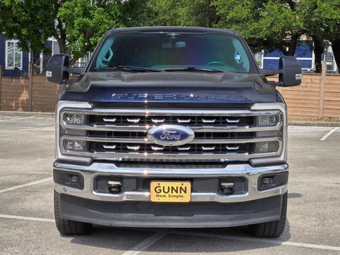 Used 2023 Ford F250 Lariat w/ Lariat Ultimate Package AWD/4WD image 9