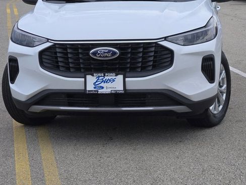 New 2025 Ford Escape Active w/ Cold Weather Package image 2