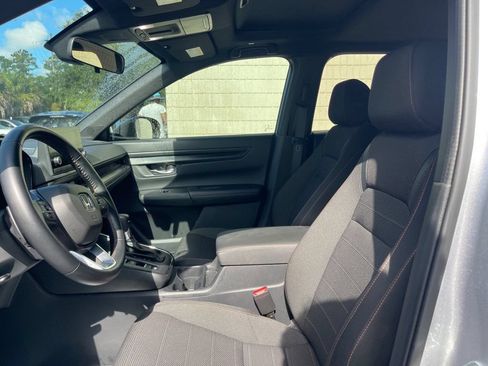 Used 2025 Honda CR-V Sport image 12