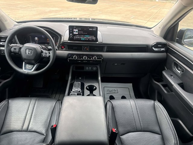 Used 2025 Honda Pilot Elite image 11