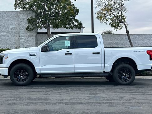 New 2025 Ford F150 Lightning XLT image 7