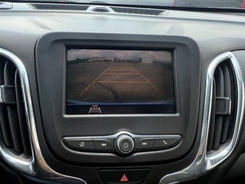 Used 2020 Chevrolet Equinox LT image 40