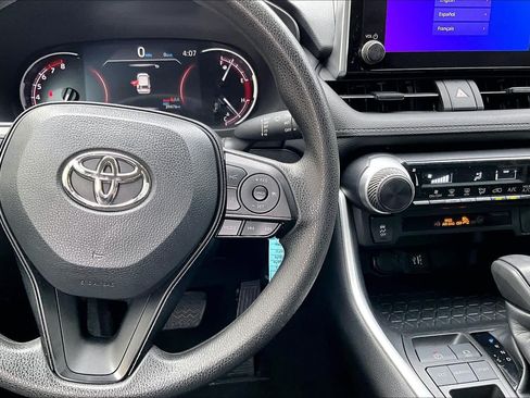 Certified 2023 Toyota RAV4 LE FWD image 24