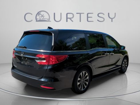 Certified 2024 Honda Odyssey EX-L image 7