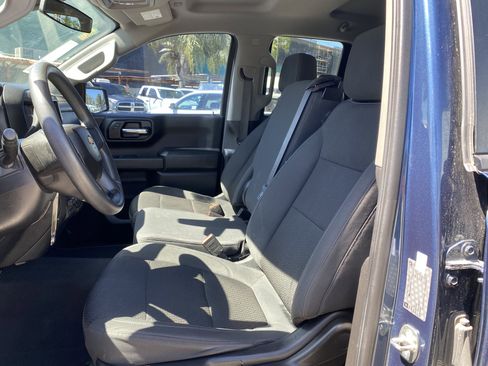 Used 2019 Chevrolet Silverado 1500 Custom w/ Custom Value Package image 9