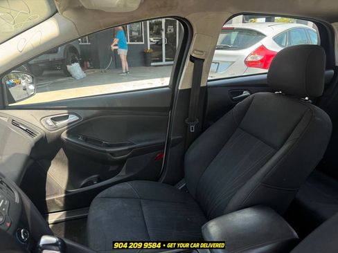 Used 2016 Ford Focus SE FWD image 18