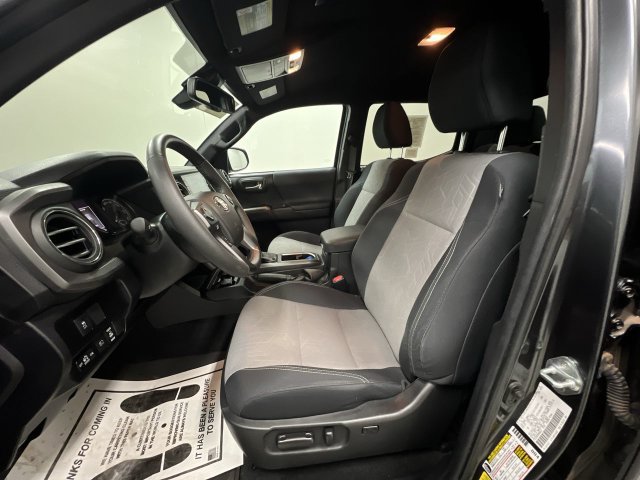 Certified 2022 Toyota Tacoma TRD Sport AWD/4WD image 19
