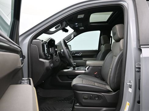 Used 2024 Chevrolet Silverado 1500 ZR2 w/ ZR2 Bison Edition AWD/4WD image 9