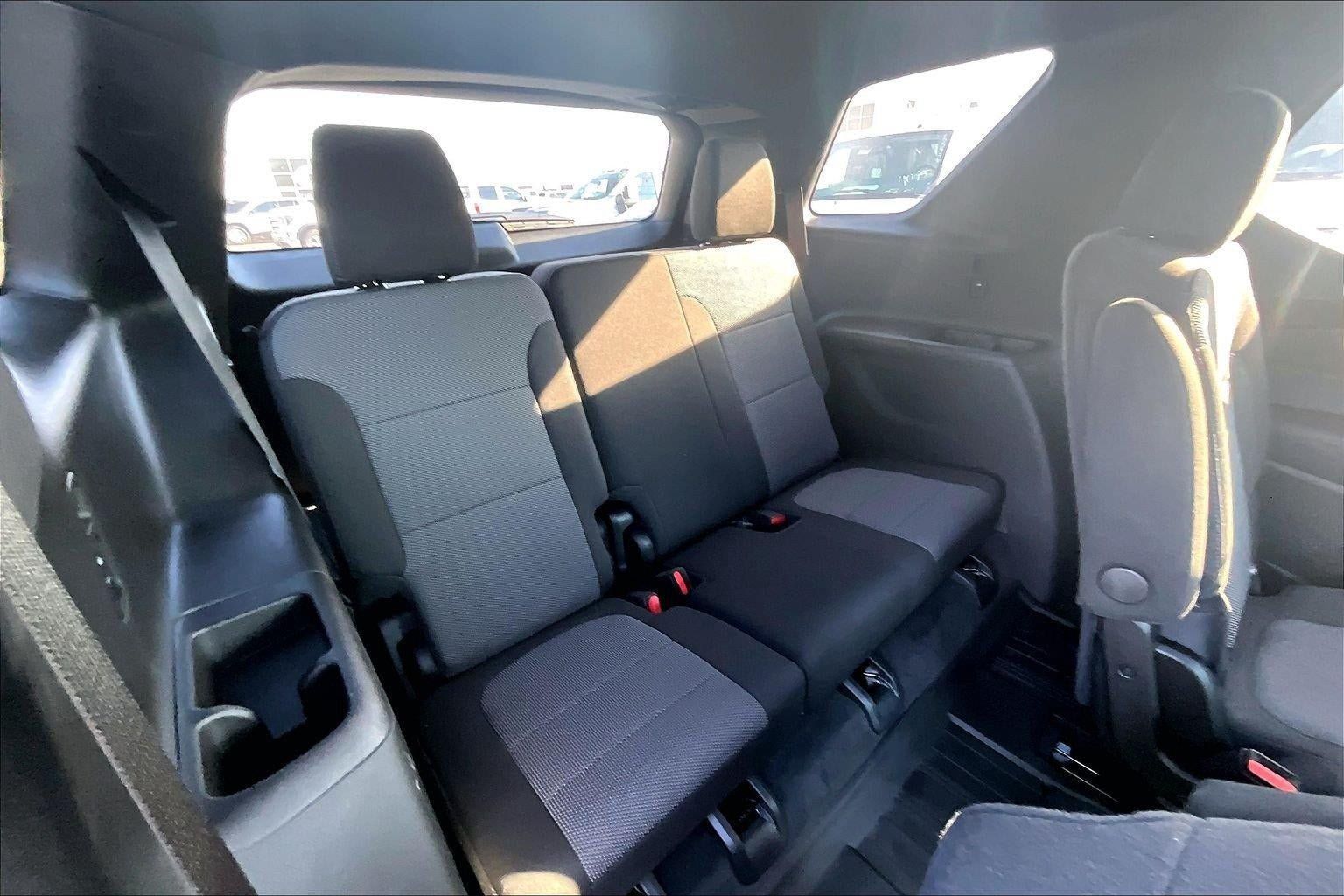 Used 2023 Chevrolet Traverse LT w/ LPO, Floor Liner Package AWD/4WD image 25