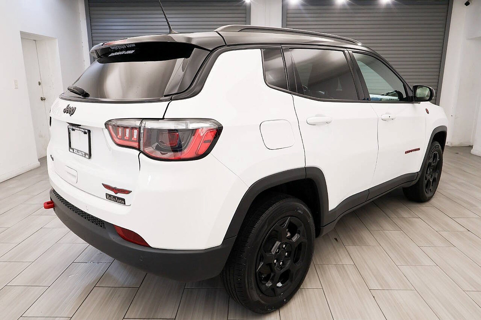 Used 2024 Jeep Compass Trailhawk AWD/4WD image 5