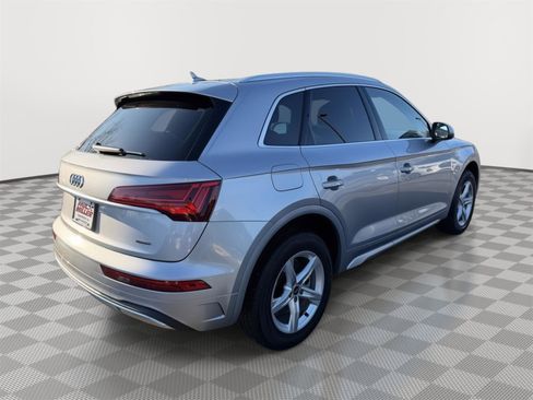 Used 2023 Audi Q5 2.0T Premium w/ Convenience Package image 6