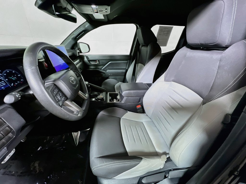 Certified 2025 Toyota Tacoma TRD Sport AWD/4WD image 17
