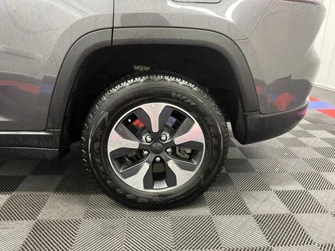 Used 2024 Jeep Grand Cherokee Limited 4xe AWD/4WD image 29