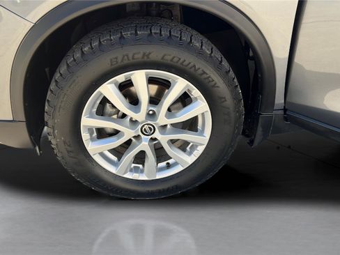 Used 2019 Nissan Rogue S w/ Special Edition Package image 21