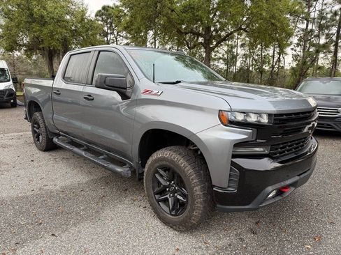 Used 2020 Chevrolet Silverado 1500 LT Trail Boss image 3