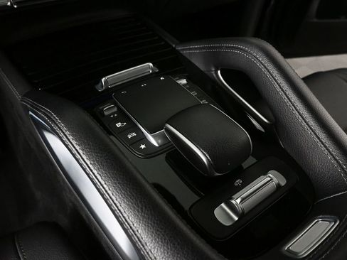 Certified 2022 Mercedes-Benz GLS 450 4MATIC image 15