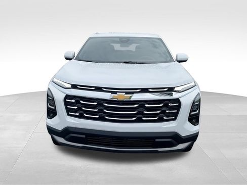New 2026 Chevrolet Equinox LT w/ Safety and Technology Package FWD image 3