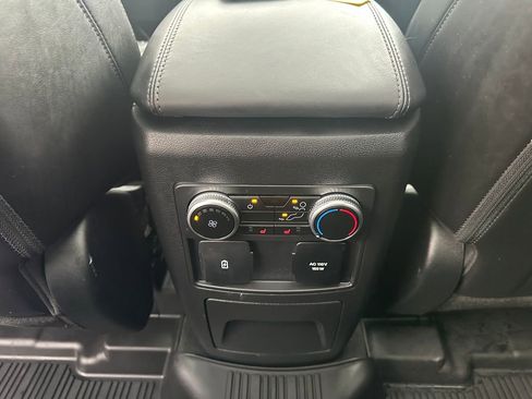 Used 2024 Ford Explorer Platinum w/ Technology Package image 25