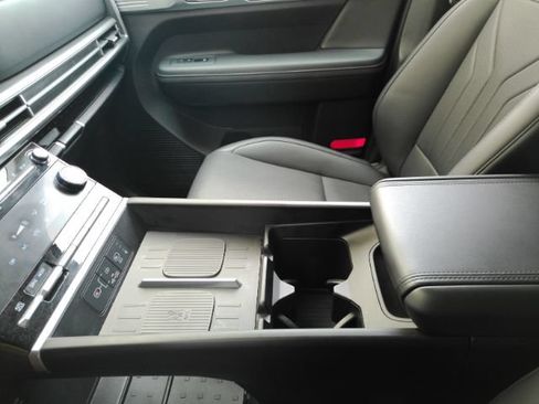Used 2024 Hyundai Santa Fe SEL FWD image 43