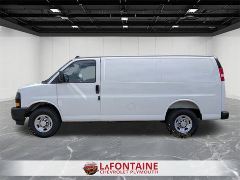 New 2025 Chevrolet Express 2500 w/ Driver Convenience Package image 2