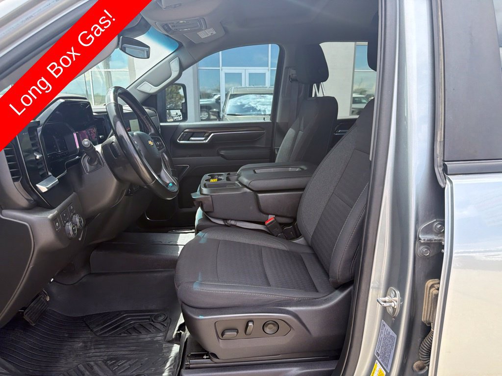 Used 2024 Chevrolet Silverado 2500 LT AWD/4WD image 9