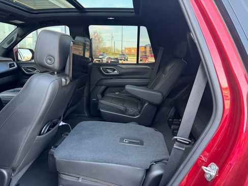 Used 2021 Chevrolet Tahoe High Country w/ Premium Package AWD/4WD image 7