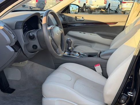Used 2013 INFINITI G37 Journey w/ Premium Pkg RWD image 16