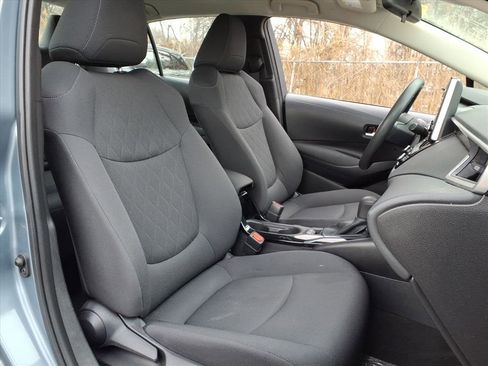 Certified 2021 Toyota Corolla LE image 6