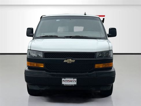 Used 2022 Chevrolet Express 2500 w/ Driver Convenience Package image 2