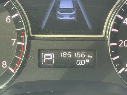 Used 2014 Nissan Pathfinder Platinum w/ Platinum Premium Package image 32