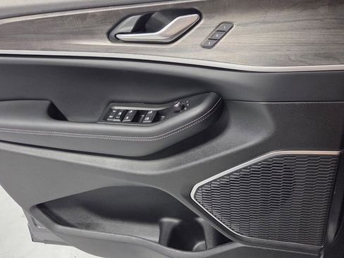 New 2026 Jeep Grand Cherokee Limited w/ Limited Altitude Package image 28