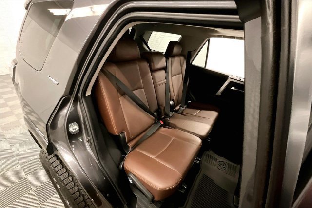 Used 2023 Toyota 4Runner Limited AWD/4WD image 24
