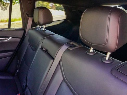 Used 2020 Cadillac XT6 Premium Luxury FWD image 11