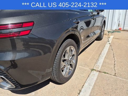Used 2025 Genesis GV70 2.5T image 11