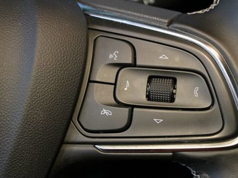 Used 2025 Buick Encore GX Avenir w/ Avenir Technology Package AWD/4WD image 23