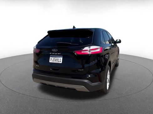 Used 2024 Ford Edge SEL AWD/4WD image 12
