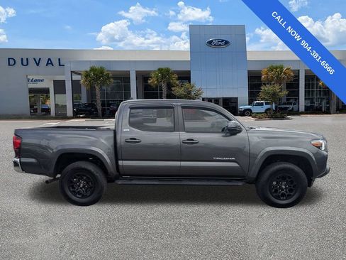 Used 2019 Toyota Tacoma SR5 RWD image 3