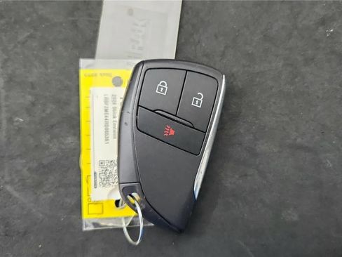 Used 2024 Buick Envision Preferred AWD/4WD image 13