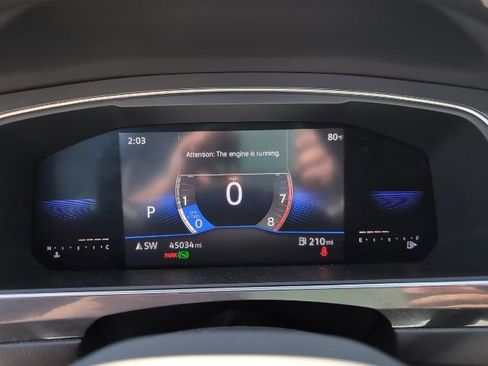 Used 2022 Volkswagen Tiguan SE image 12