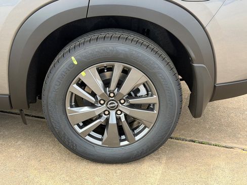 New 2026 Nissan Pathfinder SV image 19