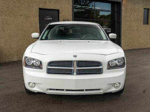 Used 2010 Dodge Charger SXT RWD image 3