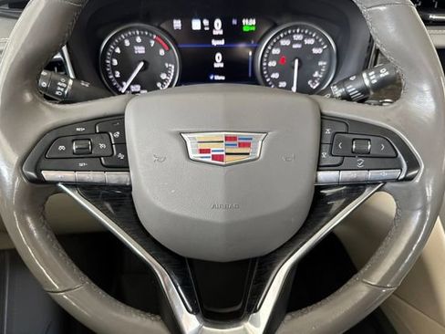 Used 2020 Cadillac XT6 Premium Luxury image 25