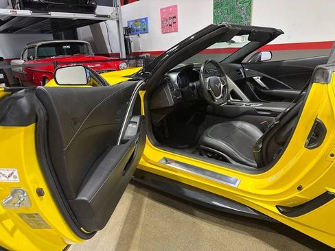 Used 2019 Chevrolet Corvette Grand Sport RWD image 98