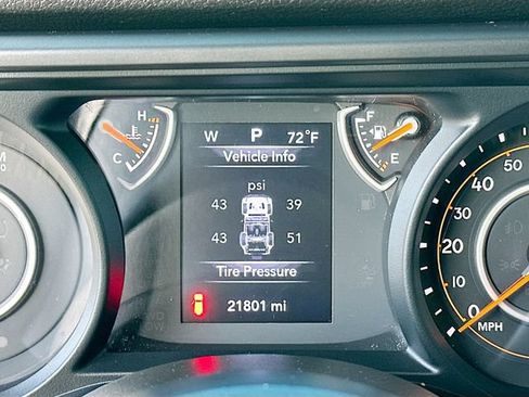 Used 2024 Jeep Wrangler Unlimited Sport AWD/4WD image 13
