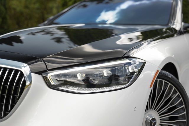 Used 2021 Mercedes-Benz Maybach S 580 4MATIC image 4