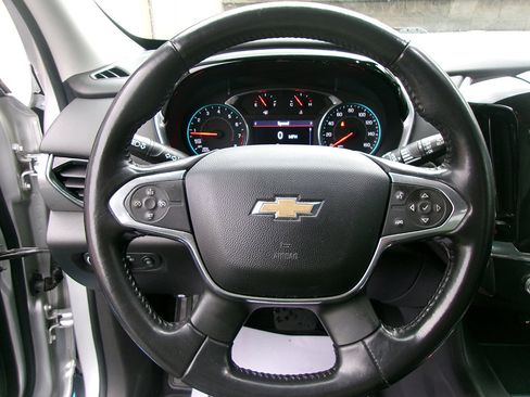 Used 2020 Chevrolet Traverse LT w/ LT Premium Package image 20
