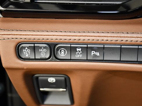Used 2025 Acura MDX w/ Advance Package AWD/4WD image 35