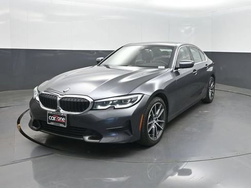 Used 2020 BMW 330i xDrive Sedan w/ Convenience Package AWD/4WD image 2