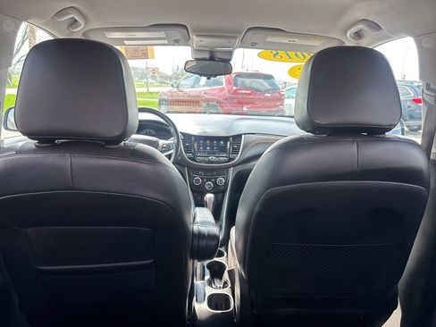 Used 2018 Chevrolet Trax LT w/ LT Convenience Package image 13